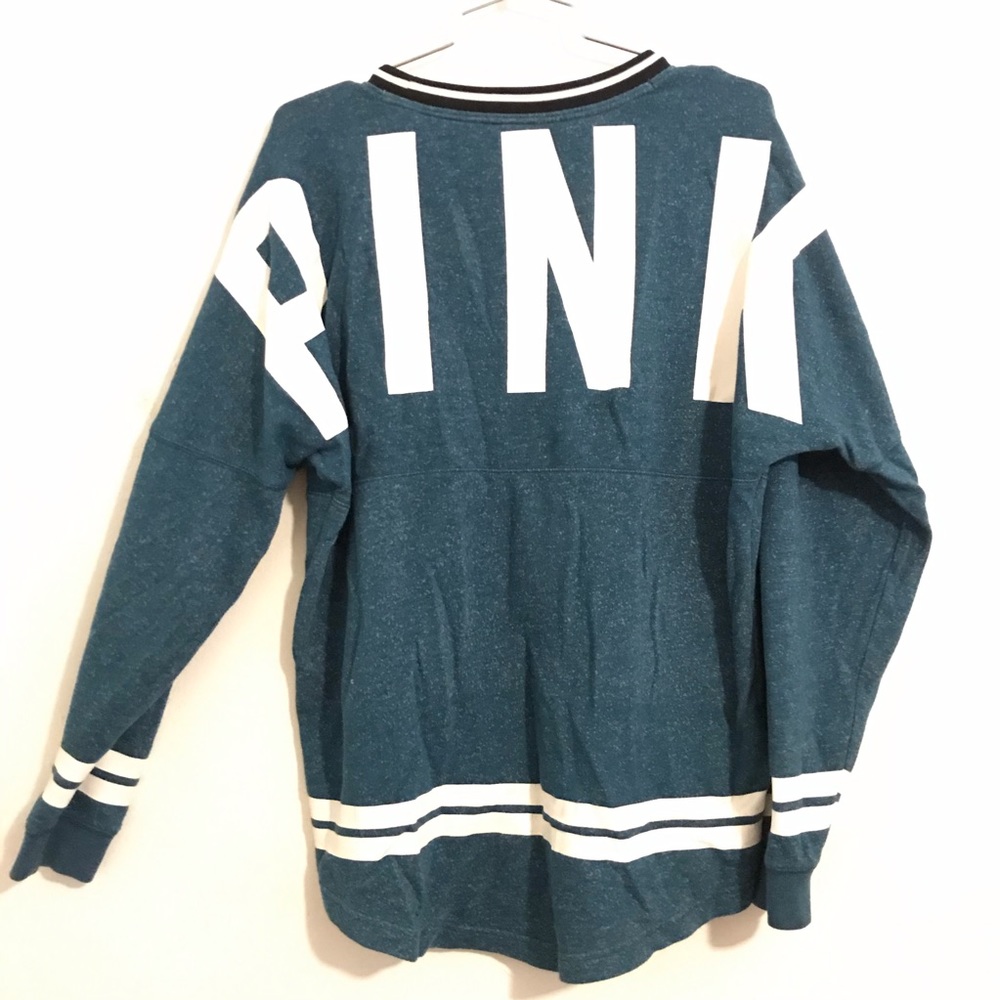 Victoria’s Secret sweater size small